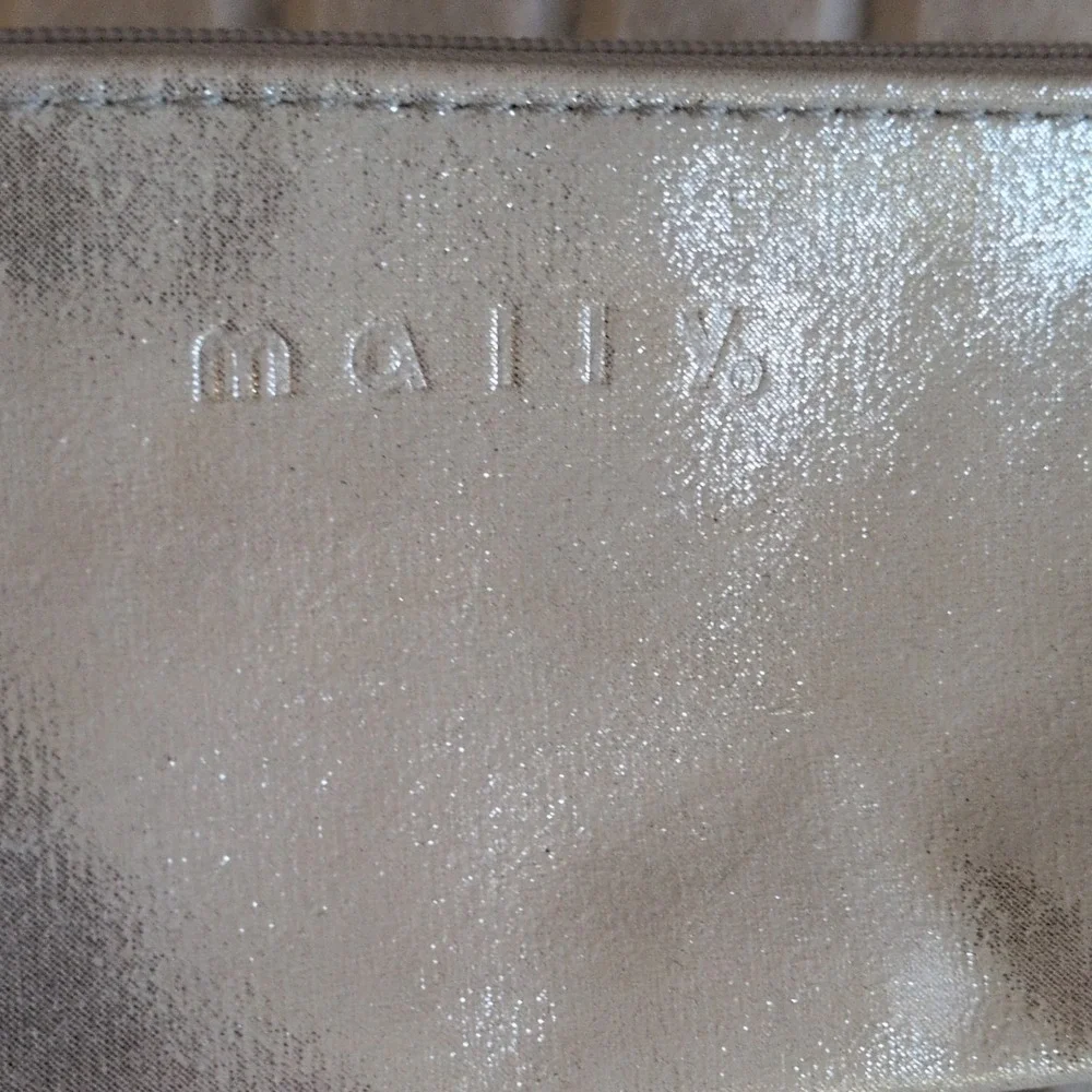 Mally Silver Makeup Bag with Zipper Closure Travel Cosmetic Organizer